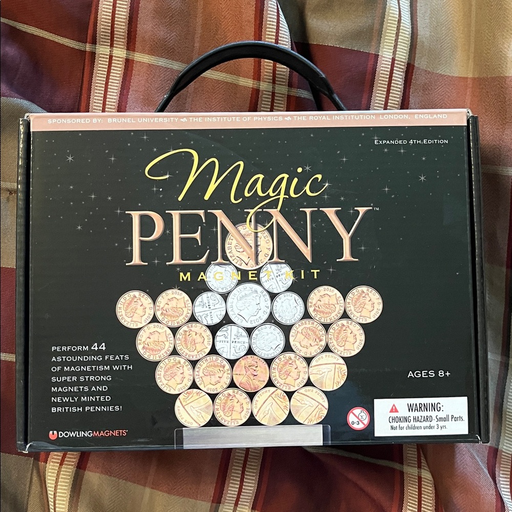 Magic Penny Magnet Kit Magic 44 Trick Set in with Directions, Faux Coins EUC